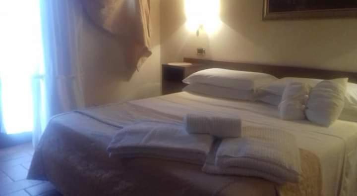 Agriturismo Lupo Cerrino Тарквиния Экстерьер фото