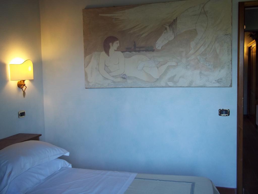 Agriturismo Lupo Cerrino Тарквиния Номер фото