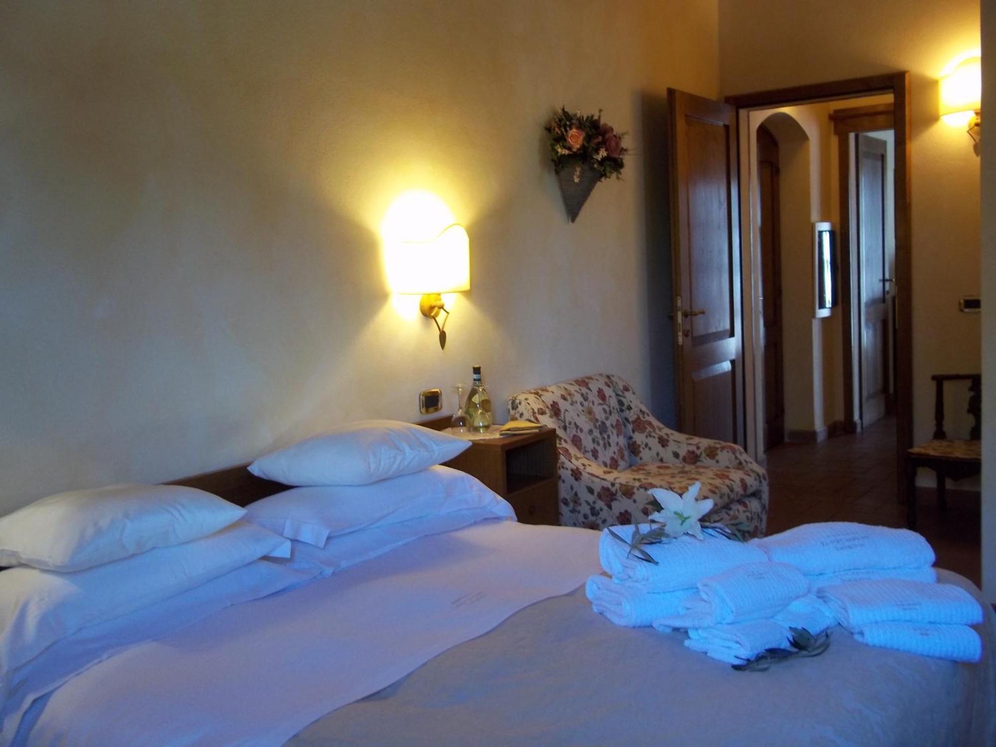 Agriturismo Lupo Cerrino Тарквиния Номер фото