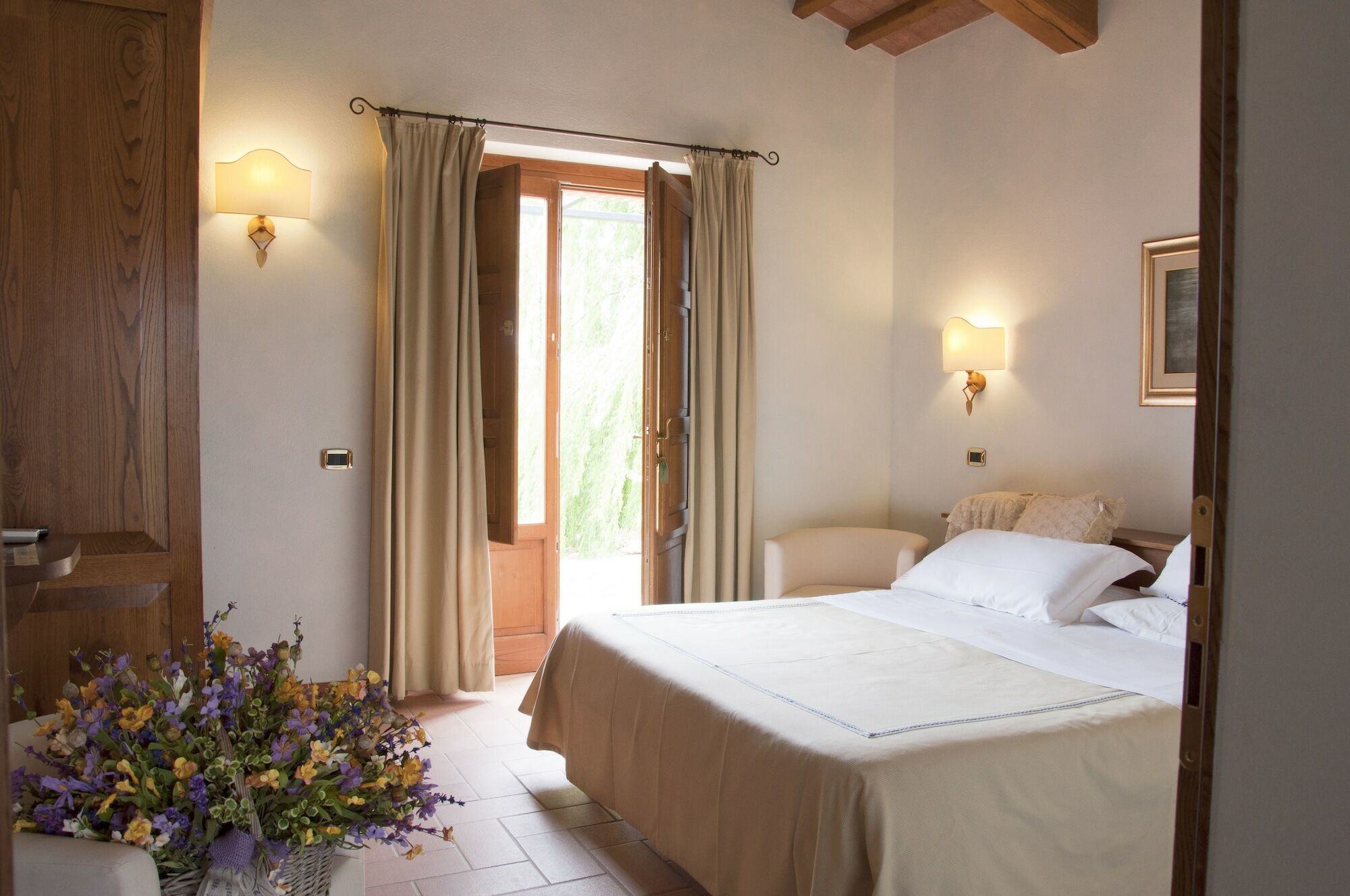 Agriturismo Lupo Cerrino Тарквиния Экстерьер фото